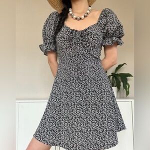 Ditsy Floral Puff Sleeve Cottogecore Mini Dress - Sweetheart Neckline